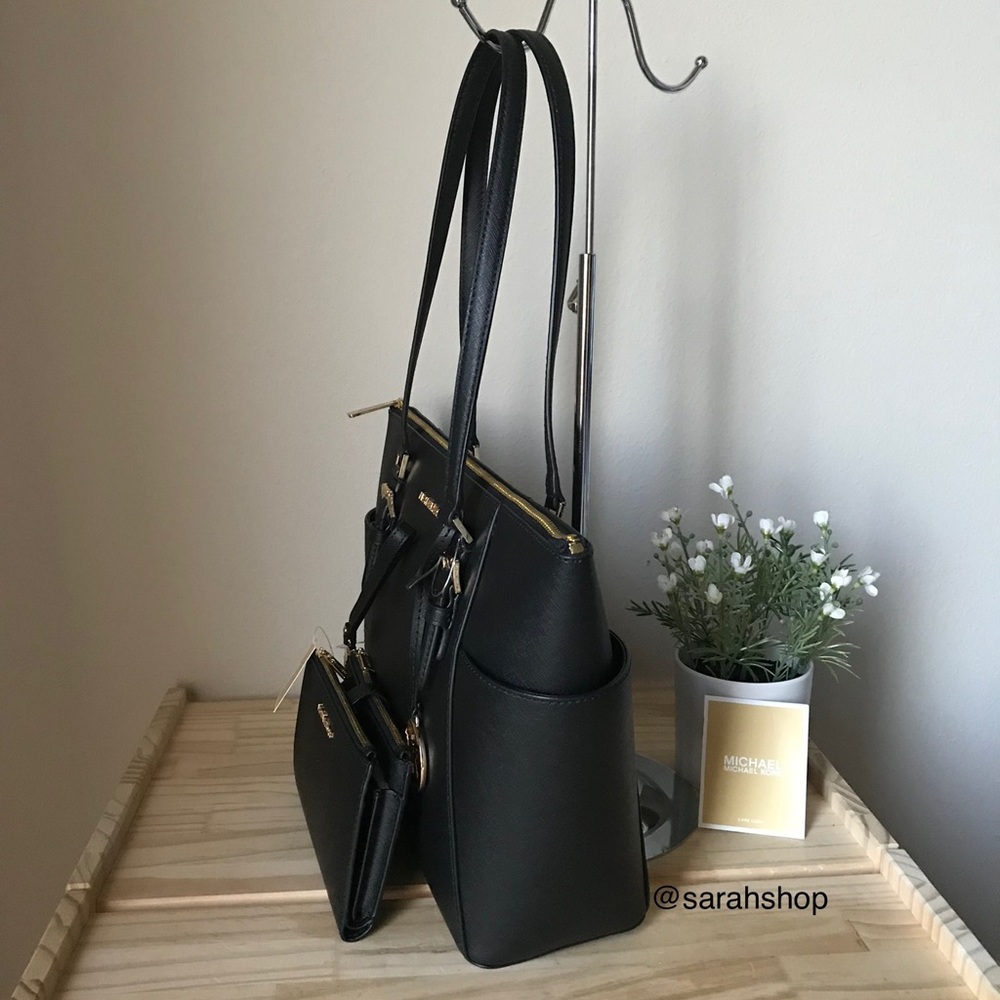 🌼Michael Kors Set - Picture 3 of 16